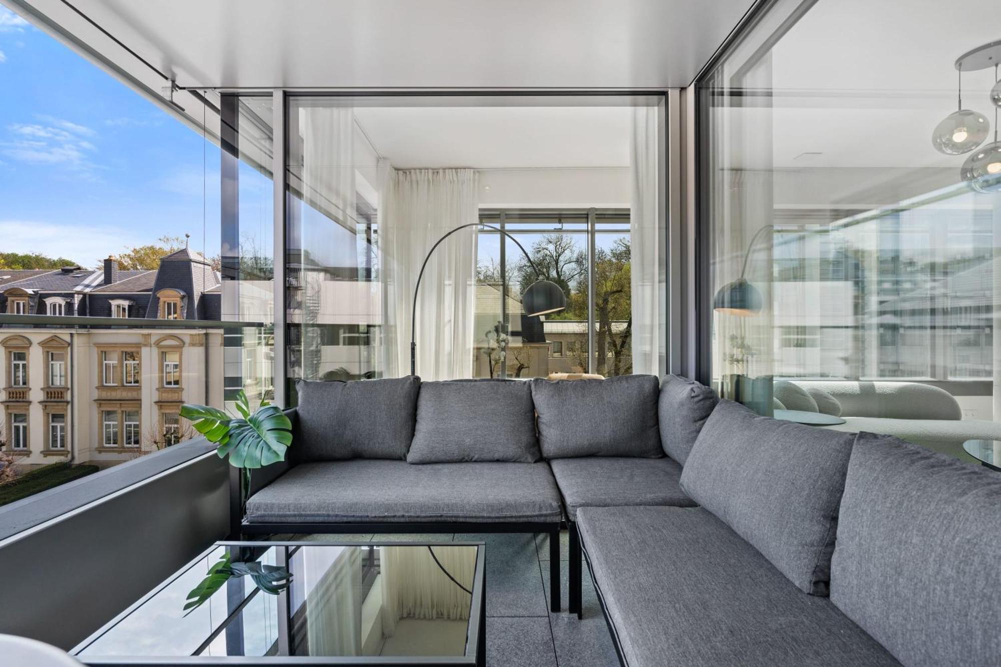 Apartmán Elegant 2Br With Balcony In Heart Of Lucembursko Exteriér fotografie